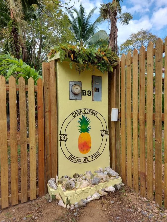 Casa Oceana Bed & Breakfast Bocas del Toro Exterior photo